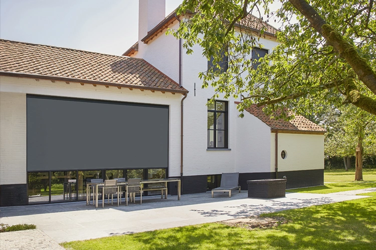 Votre maison prête pour l'été? Commencez par des stores de Fenêtre!