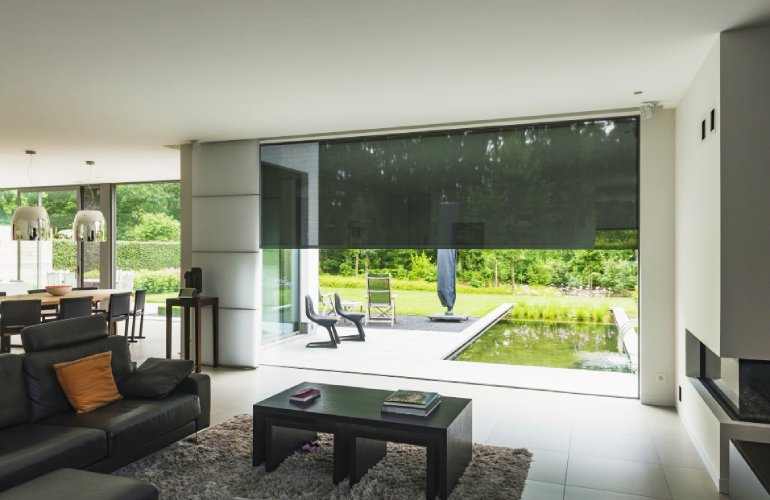 Rentmeester trui Ecologie Renson Fixscreen Minimal is perfect in moderne villa | Renson