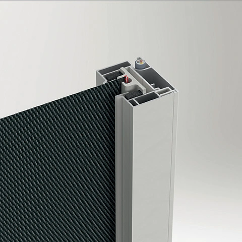 Straffes Tuch, leiser Betrieb, stabiler Schutz