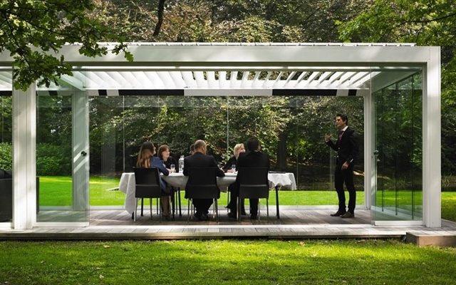 How to Turn Your Pergola Into the Ultimate Outdoor Office