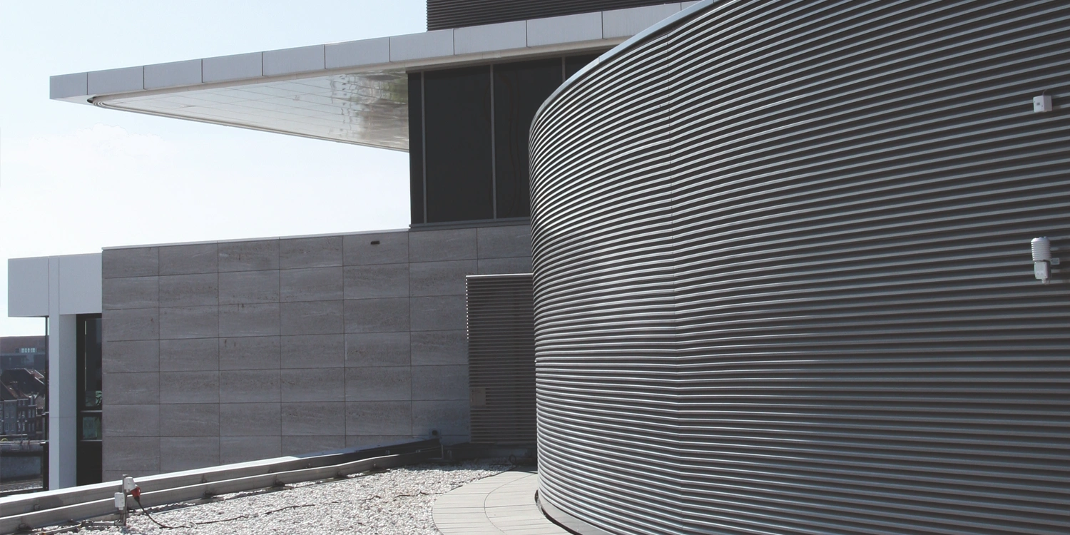 Gebogen lamellen voor expressieve gevels